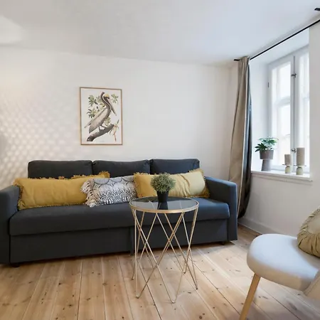 Apartment Centrally Located In